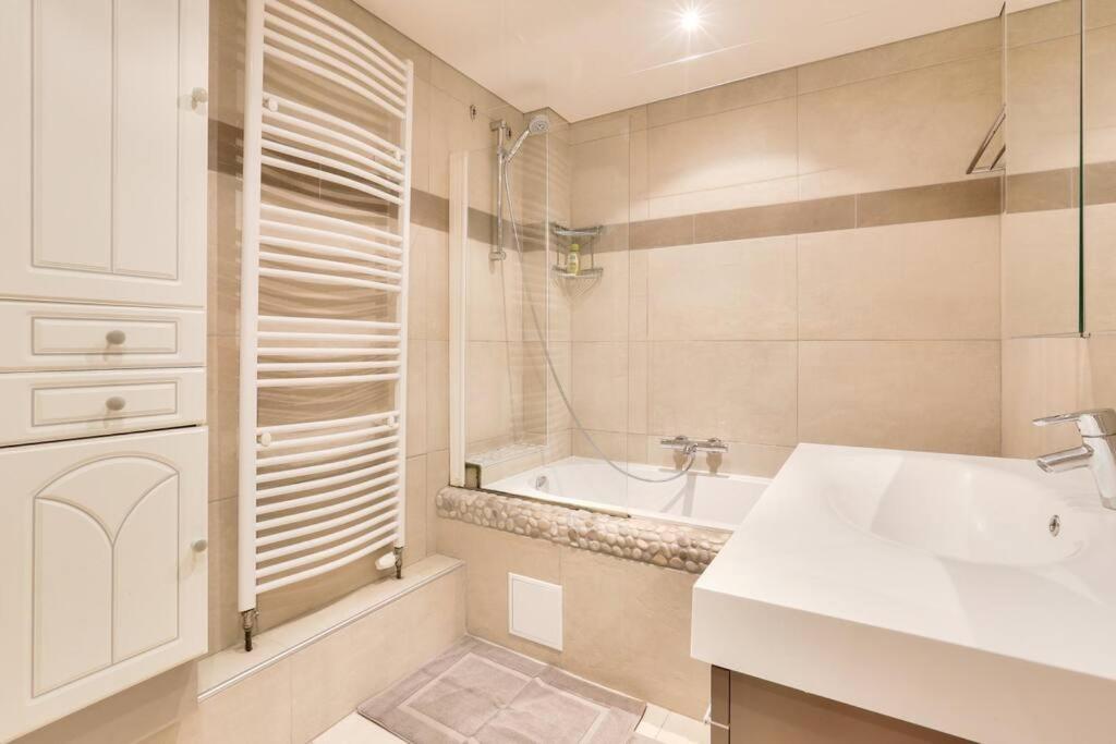 Appartement Spacieux Au Coeur De Страсбург Экстерьер фото